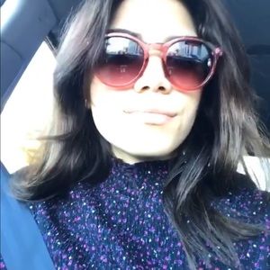 Meet your Posher, Maura